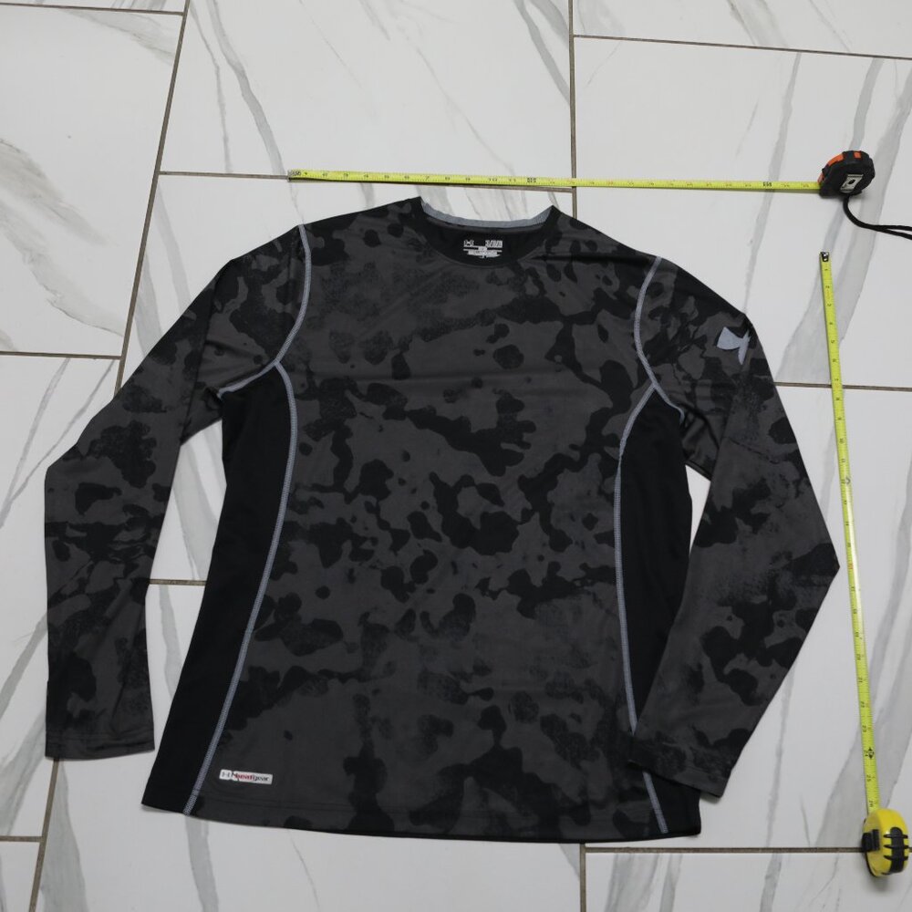 Under Armour heat gear Black long sleeve size XL